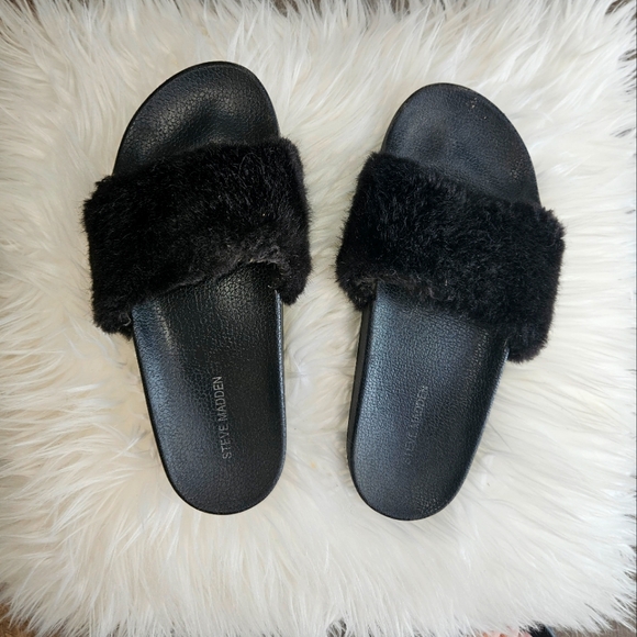 Steve Madden Shoes - Steve Madden Black Furry Slides